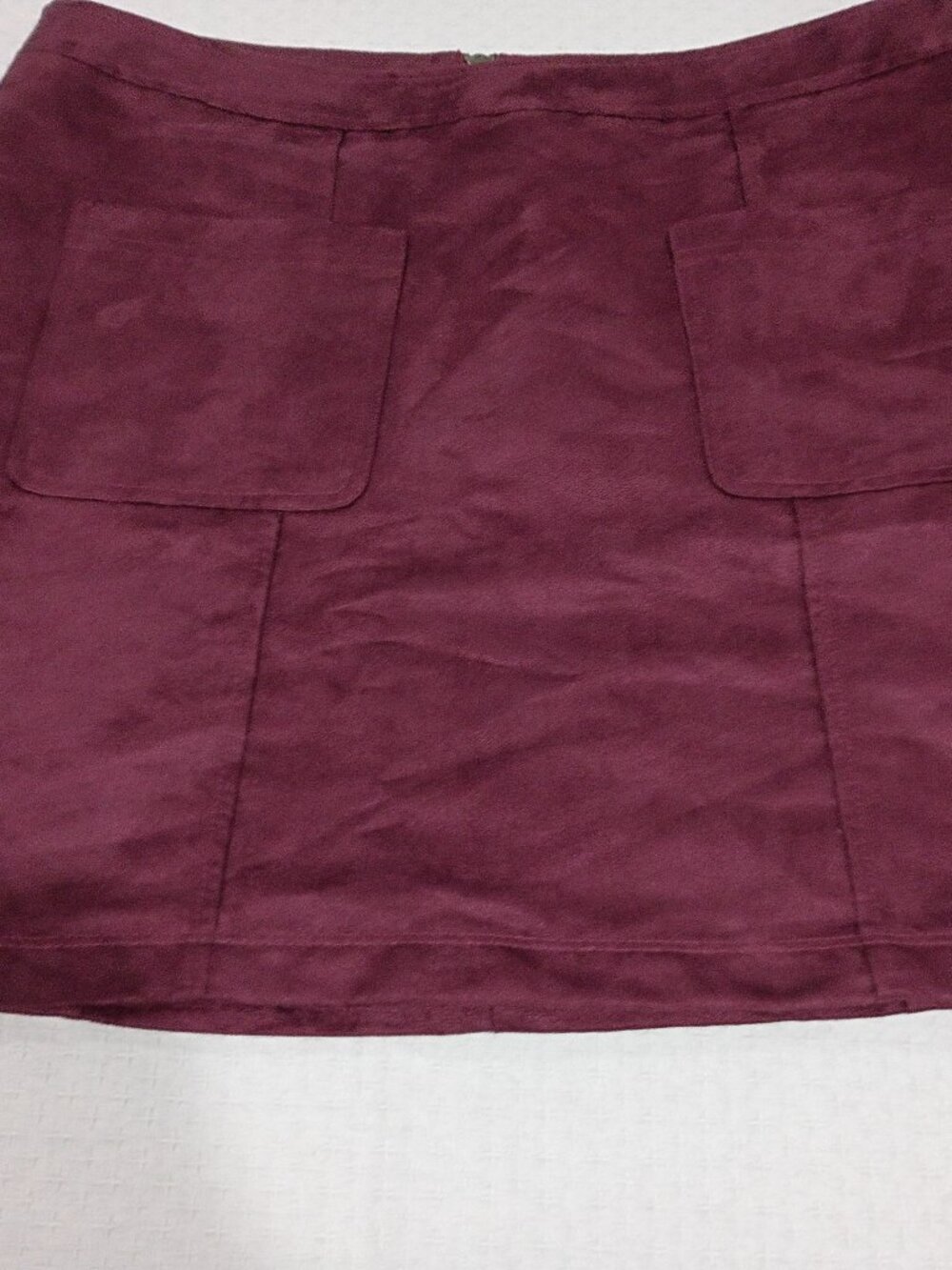 Old Navy wine colored suede mini skirt sz 16